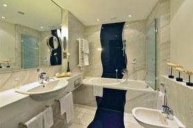 Best Western Premier Parkhotel Kronsberg