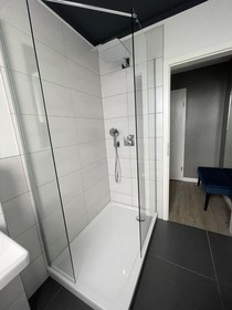 IQ Hotel