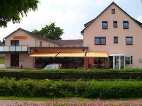 Hotel Road-House