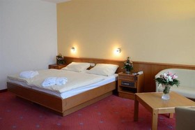 Avalon Hotelpark Königshof