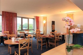 Hotel Near By