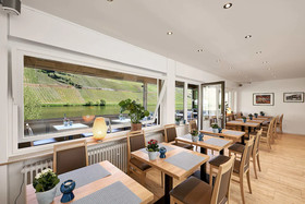 Moselhotel Sonnenuhr