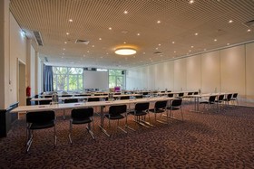 FourSide Plaza Hotel Trier, Trademark Collection by Wyndham