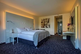 FourSide Plaza Hotel Trier, Trademark Collection by Wyndham