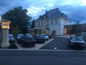 Hotel Villa Hugel