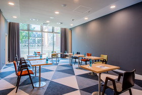 Premier Inn Köln City Süd Hotel