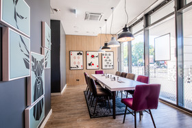 Premier Inn Köln City Süd Hotel