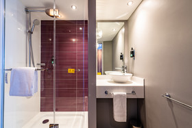 Premier Inn Essen City Limbecker Platz Hotel