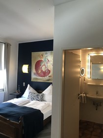 Bensons Hotel