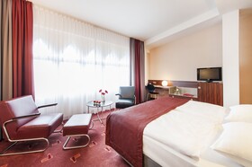 Premier Inn Köln City Mediapark