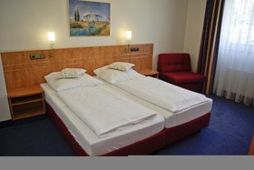 Airport BusinessHotel Köln