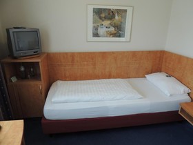 Airport BusinessHotel Köln