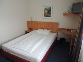 Airport BusinessHotel Köln