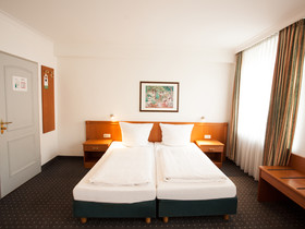 INA Hotel Royal