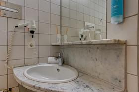 Premier Inn Köln City Centre