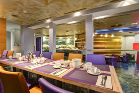 Premier Inn Köln City Centre