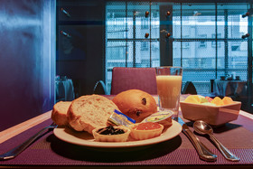 Premier Inn Köln City Centre