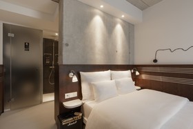 Ruby Ella Hotel & Bar