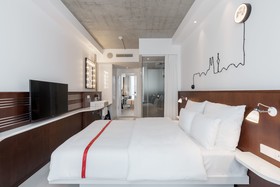 Ruby Ella Hotel & Bar
