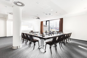 Stadthotel am Römerturm