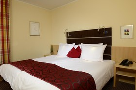 UHU Hotel Garni