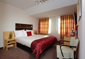 UHU Hotel Garni