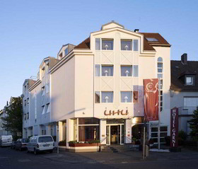UHU Hotel Garni