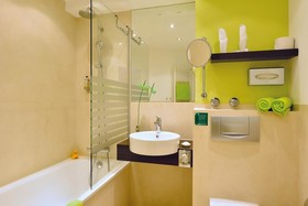 UHU Hotel Garni