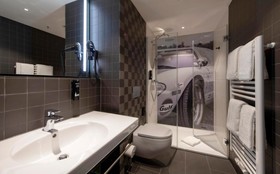 V8 Hotel Köln
