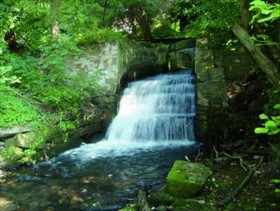 Haus am Wasserfall