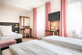 Home Hotel
