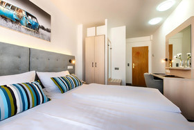 Home Hotel