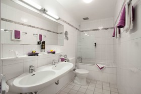 Sure Hotel by Best Western Ambassador Düsseldorf, Düsseldorf