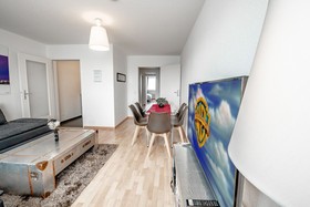 Deluxe Downtown Apartment