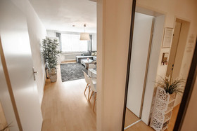 Deluxe Downtown Apartment