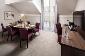 Holiday Inn Düsseldorf - Hafen