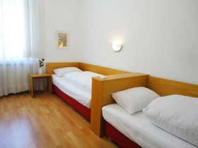 Hotel Moon