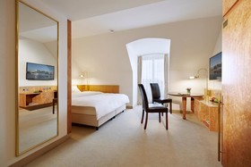 Lindner Hotel Airport