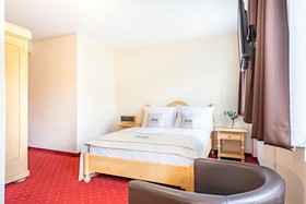 Garner Hotel Düsseldorf - Main Station