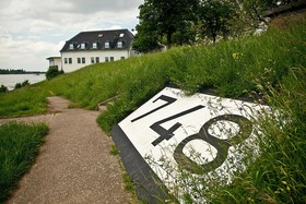 Schnellenburg am Rhein