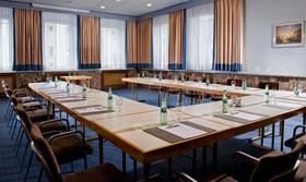 Wyndham Duisburger Hof Hotel