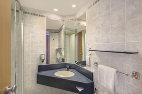 Premier Inn Essen City Limbecker Platz Hotel