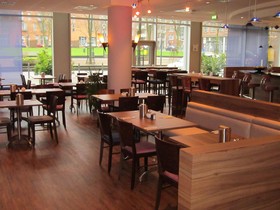 Premier Inn Essen City Limbecker Platz Hotel