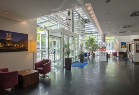 Premier Inn Essen City Limbecker Platz Hotel