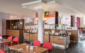 Premier Inn Essen City Limbecker Platz Hotel