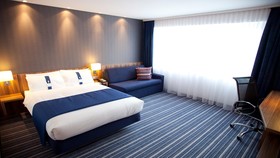Premier Inn Essen City Limbecker Platz Hotel