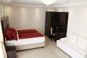 Kristallhotel Fettehenne