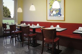 Nikii City Hotel