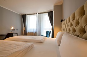 Nikii City Hotel