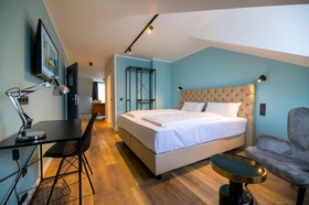 Nikii City Hotel
